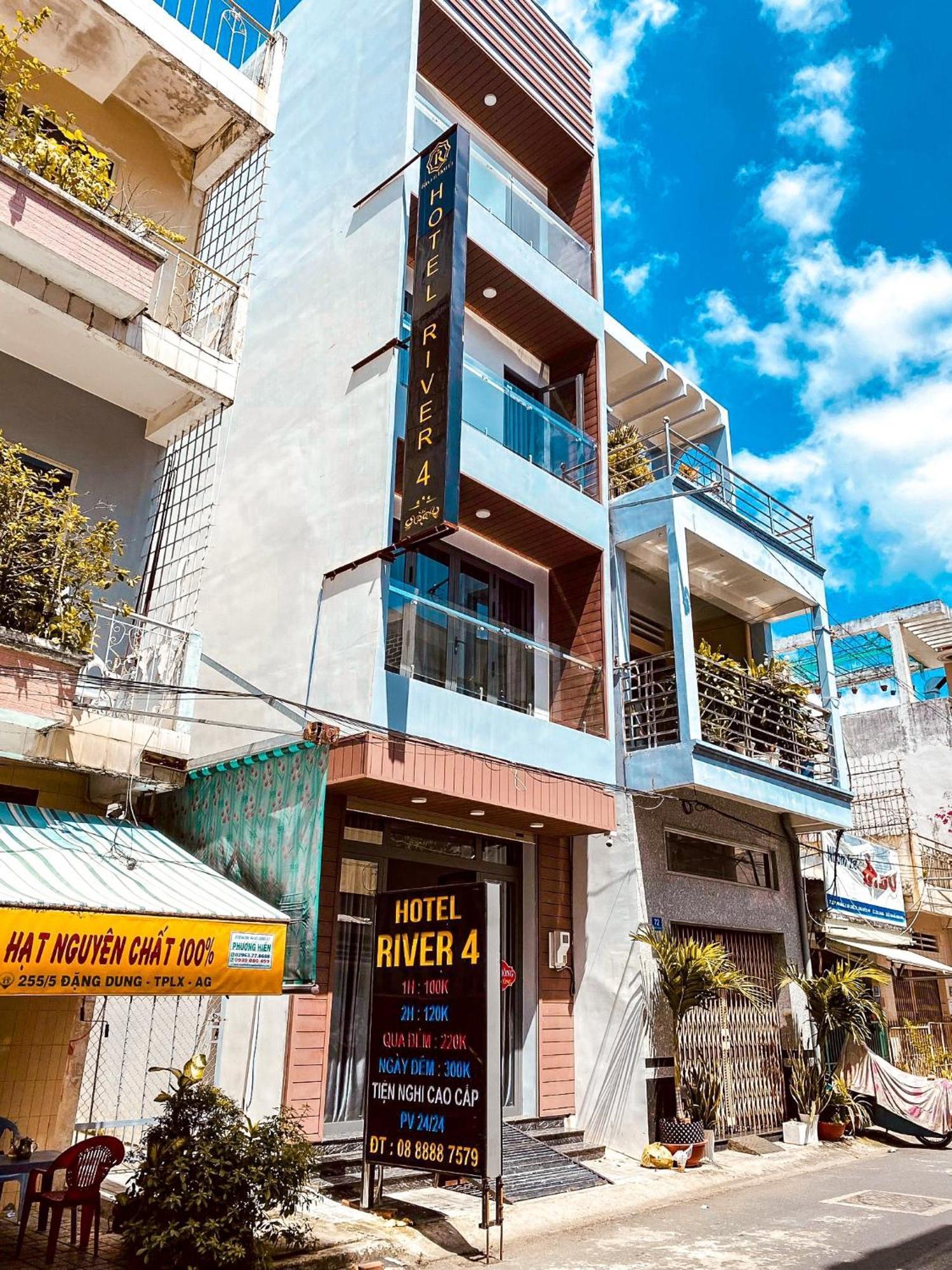 River Hotel 4 Long Xuyên 외부 사진